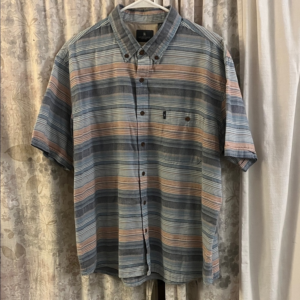 GH Bass and Co Blue Tan Striped Button Down Shirt